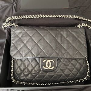 Chanel Maxi Jumbo chain around single flap